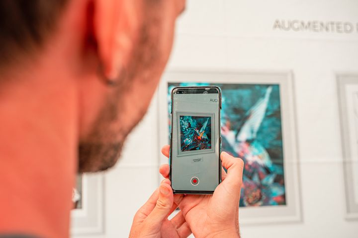 AR Exhibition at the MUSE Bar in Vienna © Artivive